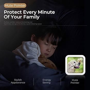 ヤマモトヨーコ　トイレシリーズ　ゴールデンレトリバー　壁掛け Amazon.co.jp: 掛け時計 ゴールデンレトリバー犬 蝶々 スクエア